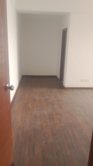 Room in 3 BHK Apartment at Shapoorji Pallonji Joyville Gurgaon, Sector 102 – for Rent