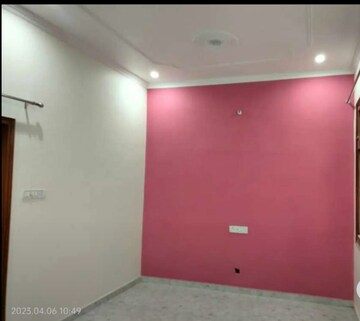 Room in 2 BHK Independent House at Gomti Nagar – for Rent