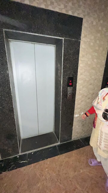 Master Bedroom in 3 BHK Apartment at Migsun Ultimo, Omicron Iii Greater Noida – for Sale