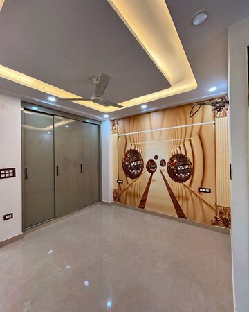 Furnished Amenities in 2 BHK Builder Floor at Shastri Nagar – for Rent