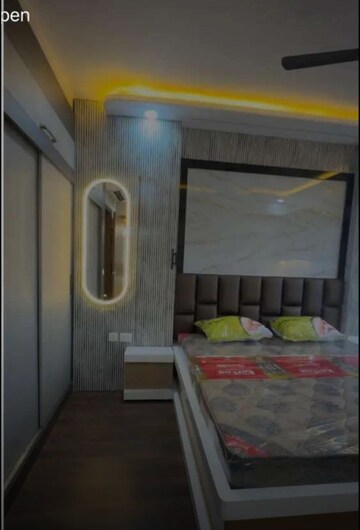 Bedroom in 2.5 BHK Apartment at Experion Capital, Gomti Nagar – for Rent
