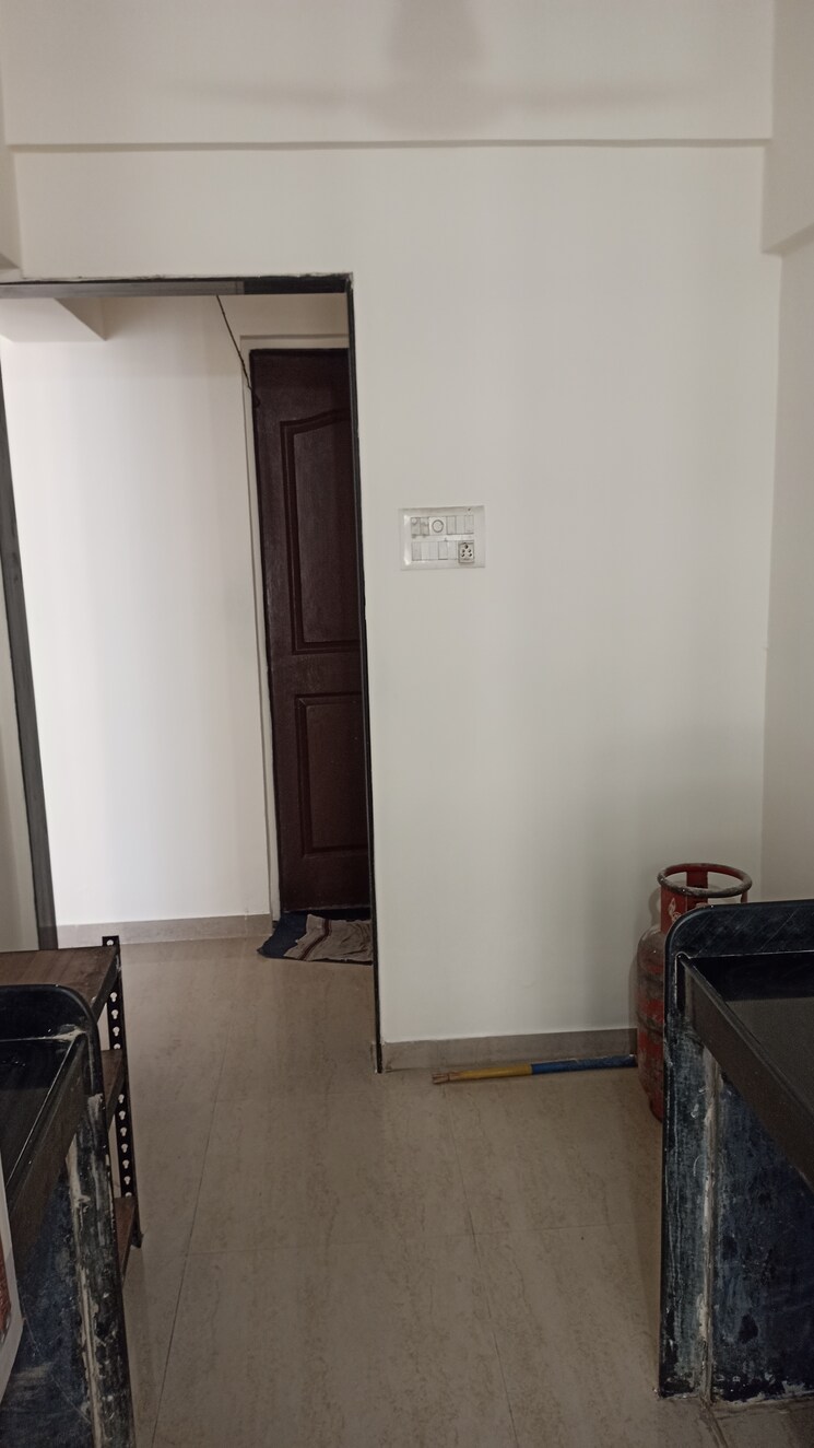 Room, riddhi-siddhi-heights-goregaon-west 1 Bedroom 400 Sq.Ft. Apartment In Goregaon West Mumbai 7945941