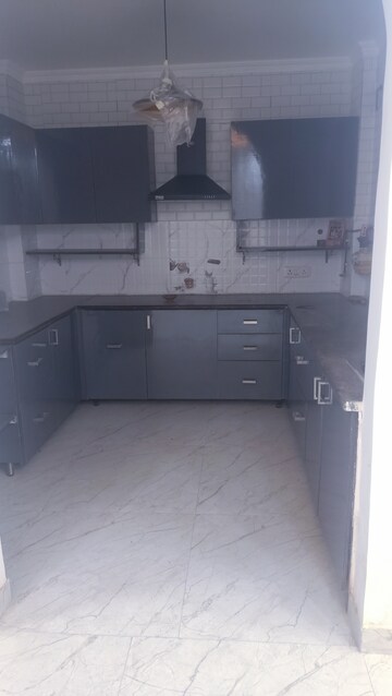 Kitchen in 1 BHK Builder Floor at Chattarpur – for Rent