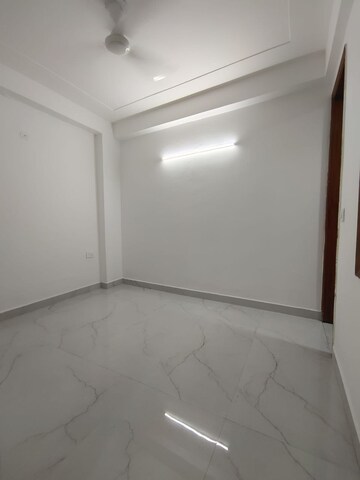 3 BHK Builder Floor For Rent in Chattarpur