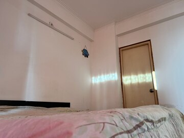 Room in Studio Apartment at Spring Meadows, Tech Zone 4 Greater Noida – for Rent