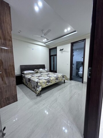 Bedroom in 4 BHK Builder Floor at Chattarpur – for Rent