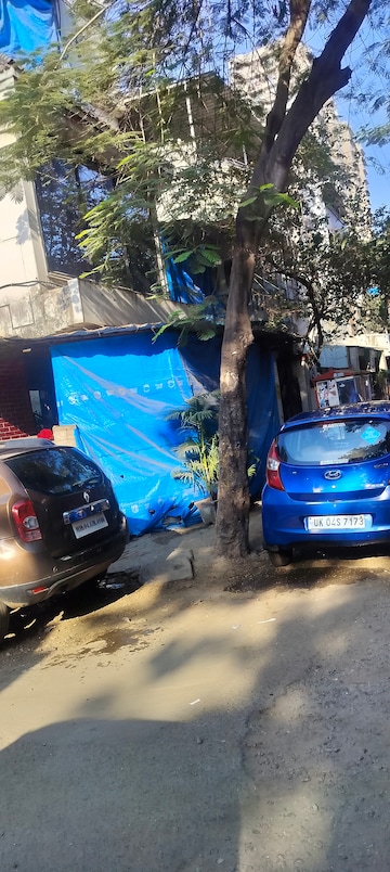 Parking in 4 BHK Villa at Mhada Colony, Andheri West – for Rent