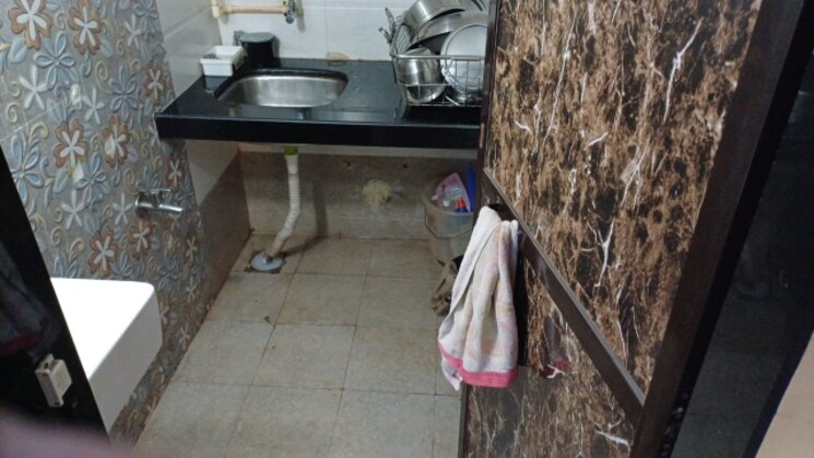 Kitchen, wayle nagar 3 Bedroom 1100 Sq.Ft. Apartment In Wayle Nagar Thane 7946009