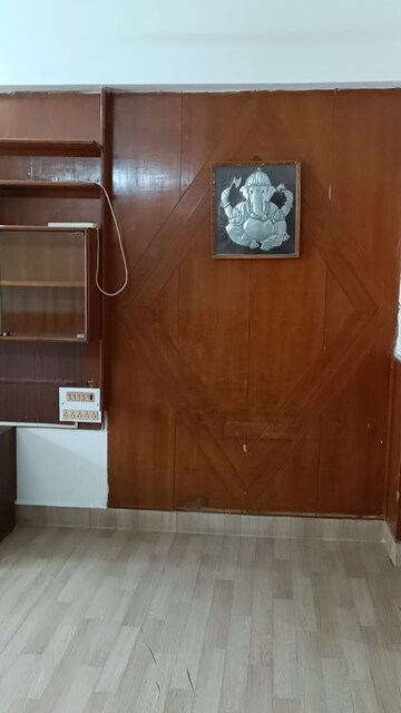Furnished Amenities in 2 BHK Apartment at Yash Apartments Model Colony, Model Colony – for Rent