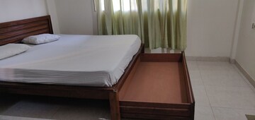 Room in 2 BHK Apartment at Magarpatta City Cosmos, Magarpatta Road – for Rent