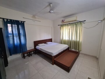 Room in 2 BHK Apartment at Magarpatta City Cosmos, Magarpatta Road – for Rent