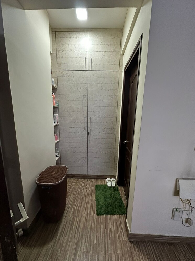 Bathroom, bptp-spacio-park-serene 4 Bedroom 2450 Sq.Ft. Apartment In Sector 37d Gurgaon 7946120