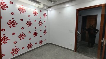 Room in 1 BHK Builder Floor at Govindpuri – for Sale