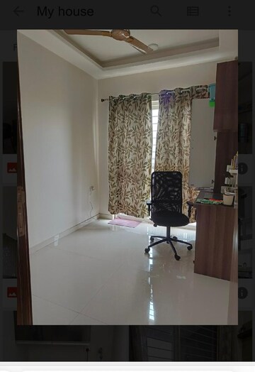 Room in 2 BHK Apartment at Ganga Legend, Bavdhan – for Rent