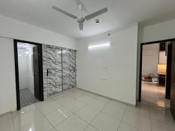2 BHK Apartment For Rent in Mahagun Mywoods, Sector 16c Greater Noida