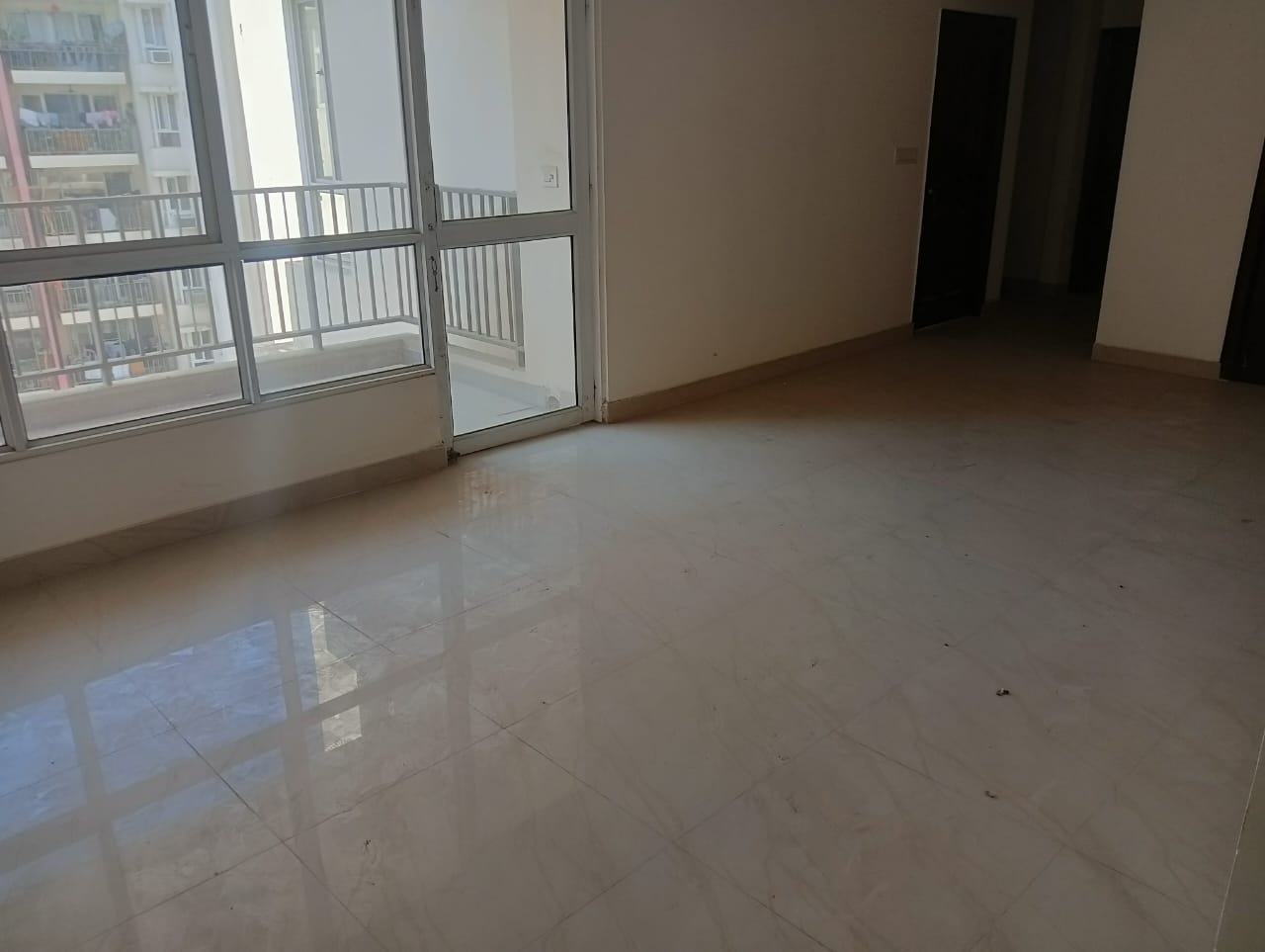 3 BHK Apartment For Sale in Sunbreeze 1 Bbd Green Cit