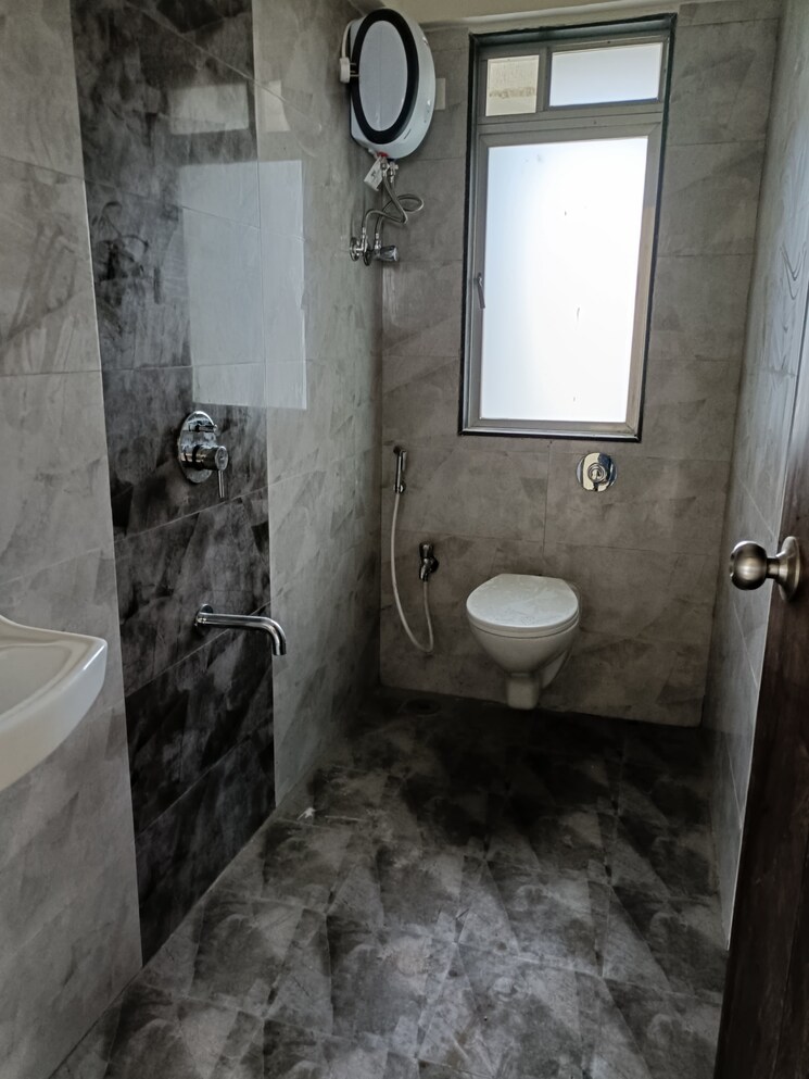 Bathroom, west-view-apartment 2 Bedroom 665 Sq.Ft. Apartment In Goregaon West Mumbai 7946390