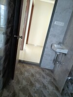 2 BHK 665 Sq.Ft. Apartment in West View Apartment