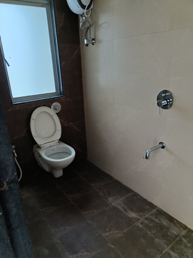Bathroom, west-view-apartment 2 Bedroom 665 Sq.Ft. Apartment In Goregaon West Mumbai 7946390