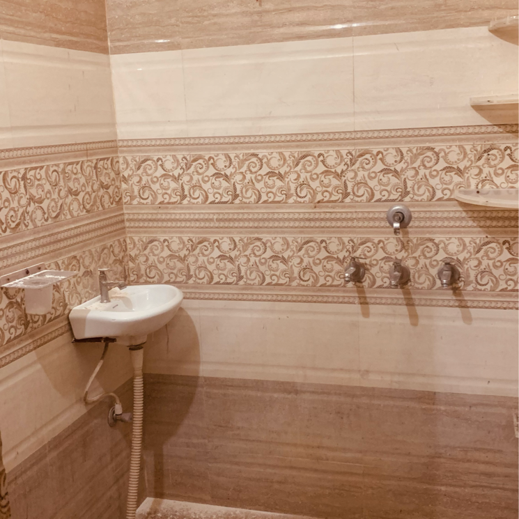 Bathroom, patiala road 3 Bedroom 108 Sq.Yd. Independent House In Patiala Road Zirakpur 7946406