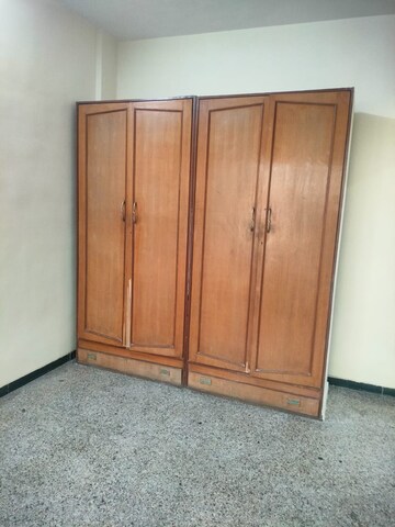 Room in 1 RK Apartment at Kamna CHS Goregaon East, Goregaon East – for Rent
