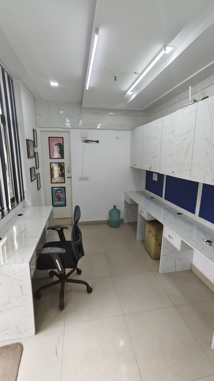 Floor Plan, netaji subhash place Commercial Office Space 500 Sq.Ft. In Netaji Subhash Place Delhi 7946419