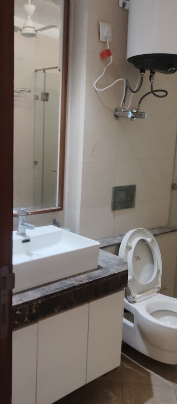 Bathroom in 4 BHK Apartment at Jaypee Kalypso Court, Sector 128 – for Rent