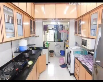 Master Bedroom in 3 BHK Apartment at Andheri West – for Sale
