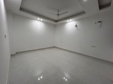 Room in 3 BHK Builder Floor at Chattarpur – for Rent