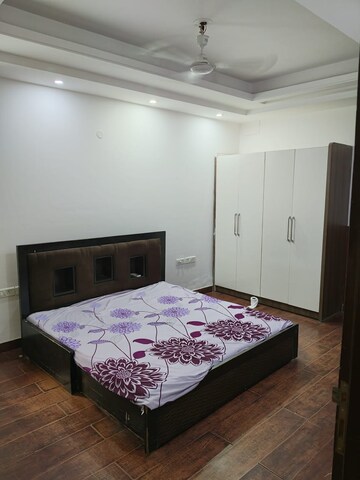 Bedroom in 3 BHK Apartment at Ansal Sushant Lok I, Sector 43 – for Rent