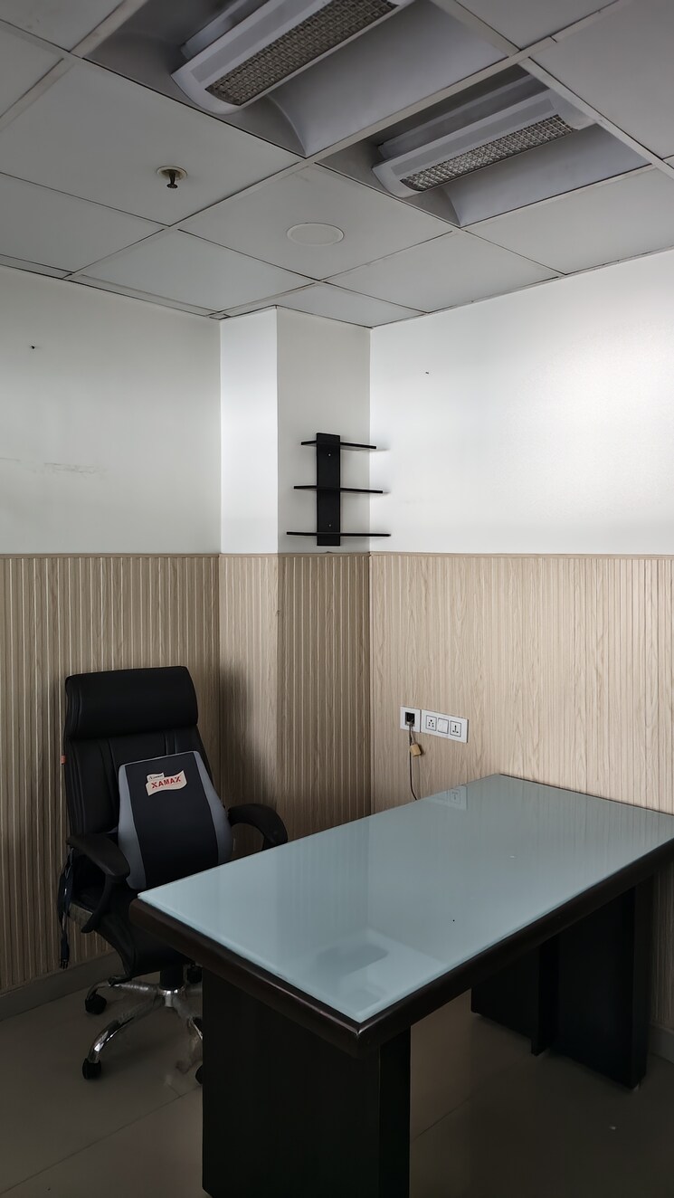 Floor Plan, netaji subhash place Commercial Office Space 700 Sq.Ft. In Netaji Subhash Place Delhi 7946493