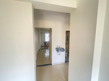 Room in 2 BHK Apartment at Dadar West – for Rent