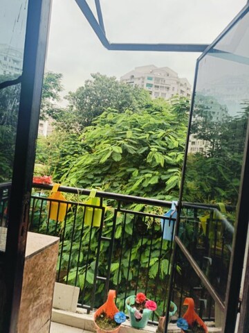Balcony in 1 RK Apartment at Unitech Uniworld Gardens 2, Sector 47 – for Rent