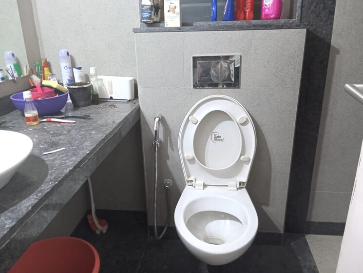 Bathroom, kalpataru-hills-phase-ii 2 Bedroom 881 Sq.Ft. Apartment In Manpada Thane 7946709