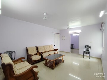 Living Room in 2 BHK Apartment at Gomti Nagar – for Rent