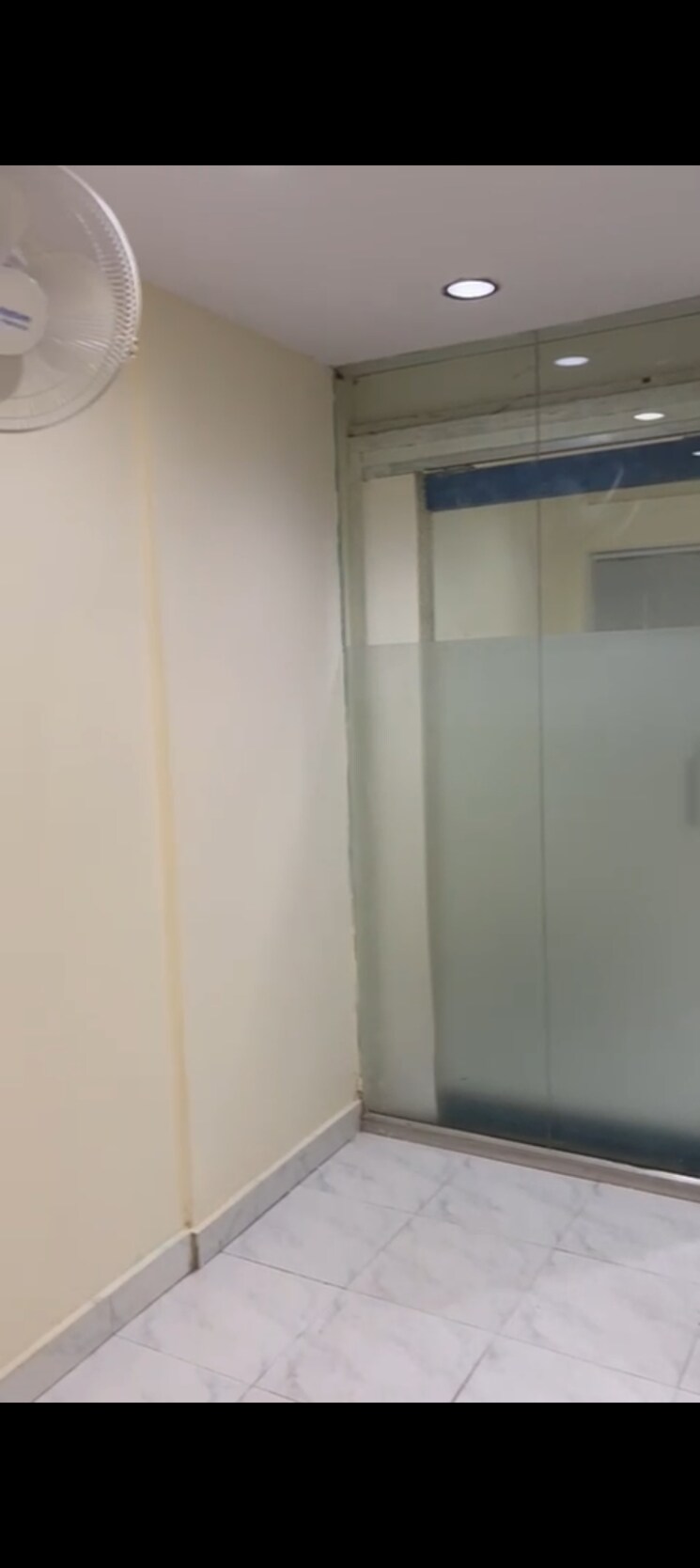 undefined, lajpat nagar Commercial Office Space 1000 Sq.Ft. In Lajpat Nagar Delhi 7946723