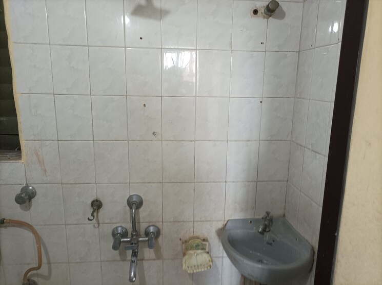 Bathroom, brahmand-chs 2 Bedroom 850 Sq.Ft. Apartment In Brahmand Thane 7946763