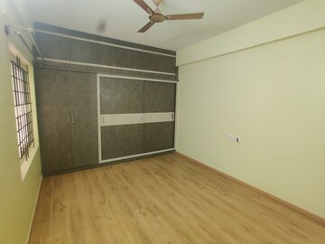 Room in 3 BHK Apartment at Jp Nagar – for Sale