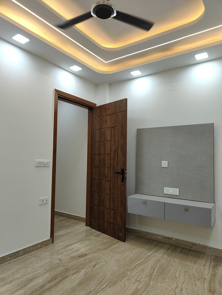 Room, subhash nagar 2 Bedroom 900 Sq.Ft. Builder Floor In Subhash Nagar Delhi 7946781
