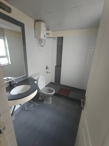 Bathroom in 3 BHK Apartment at Parsvnath Green Ville, Sector 48 – for Sale