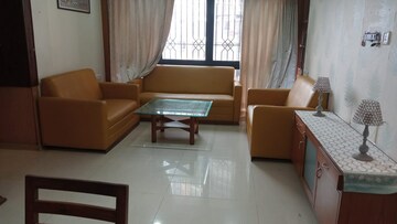 Living Room in 2.5 BHK Apartment at Lokhandwala Sapphire Heights, Kandivali East – for Sale
