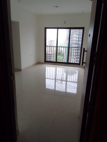 Room in 1 BHK Apartment at Parinee Essence, Kandivali West – for Sale