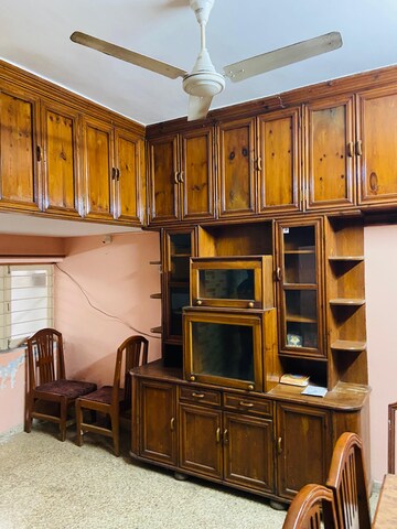 Room in 2 BHK Apartment at Satellite – for Rent