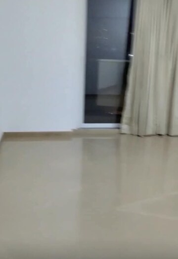 Room in 3 BHK Apartment at Soham Crystal Spires, Ghodbunder Road – for Rent