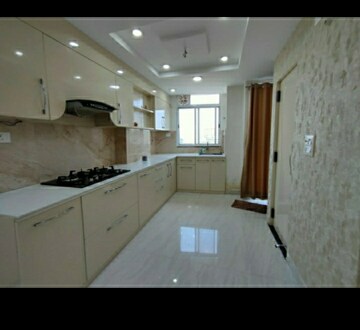 Kitchen in 2 BHK Apartment at Alkapuri – for Rent