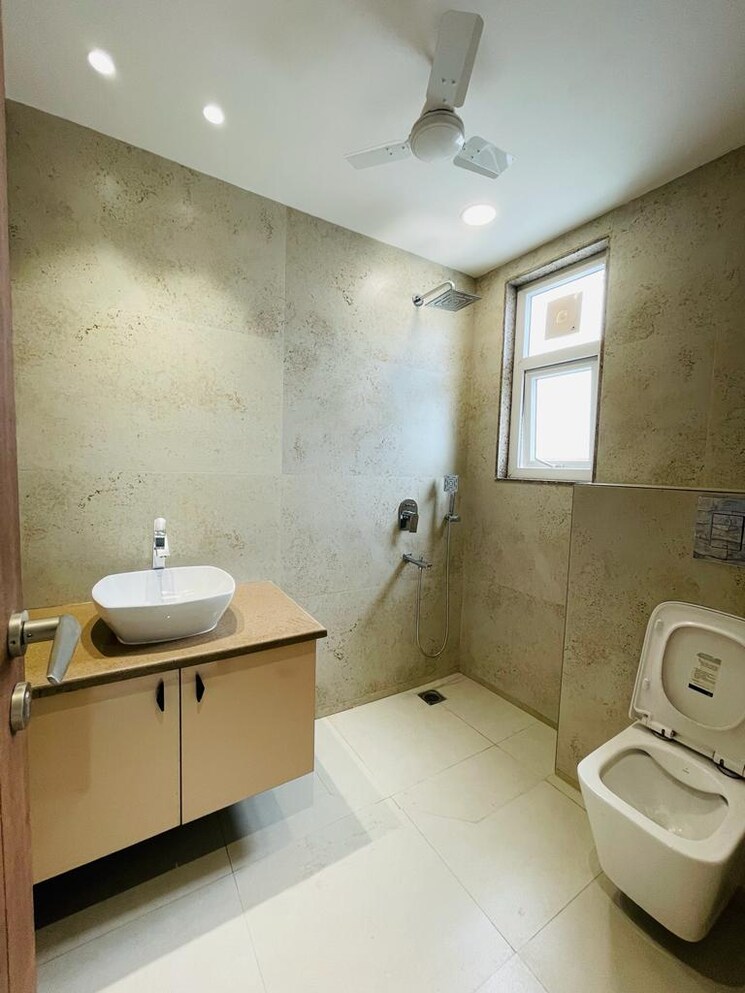 Bathroom, sare-home 3.5 Bedroom 2093 Sq.Ft. Apartment In Sector 92 Gurgaon 7946891