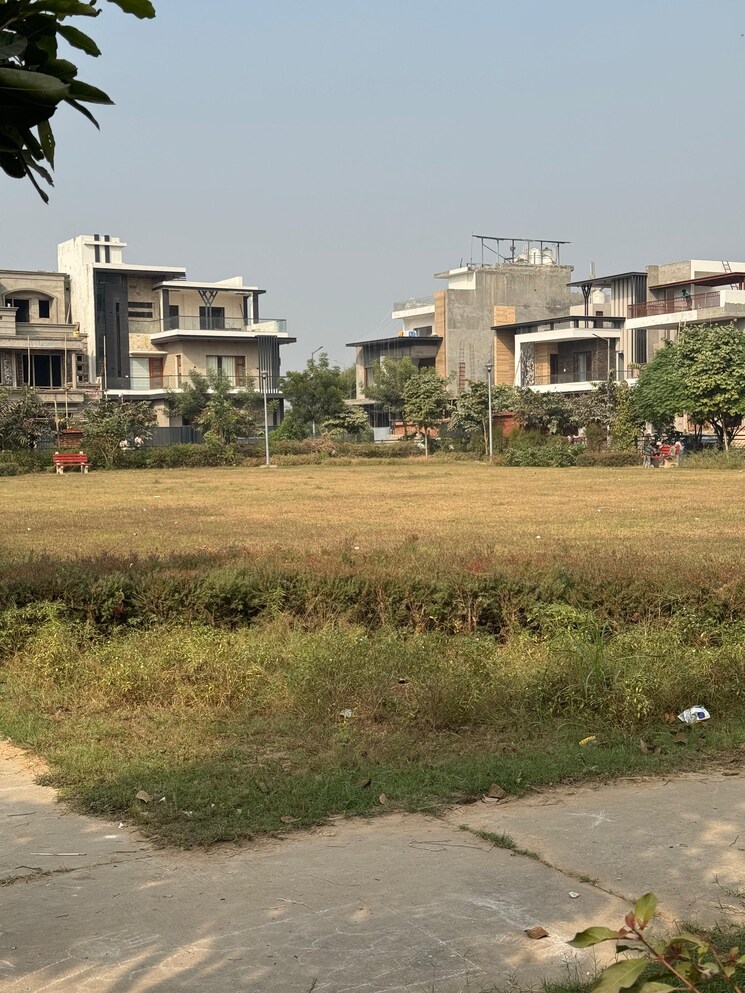 Garden, sector 89  300 Sq.Yd. Plot In Sector 89 Mohali 7946918