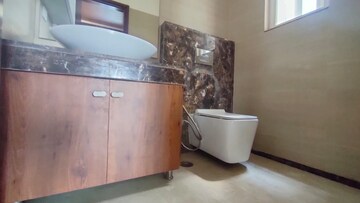 Attached Bathroom in 3 BHK Builder Floor at Adani Samsara, Sector 60 – for Rent