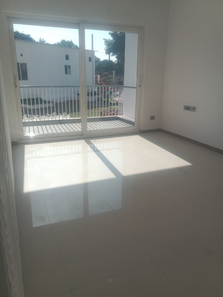 Balcony, pareena-coban-residences 3 Bedroom 1997 Sq.Ft. Apartment In Sector 99a Gurgaon 7946998