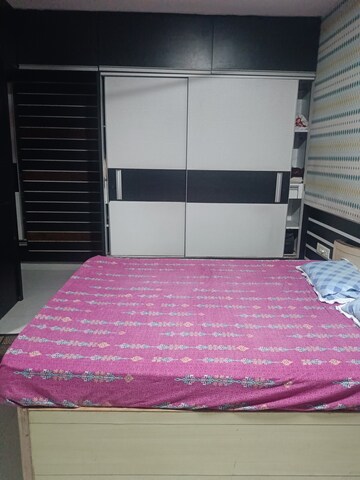 Bedroom in 2 BHK Apartment at Shree Mahavir Darshan, Lower Parel – for Rent